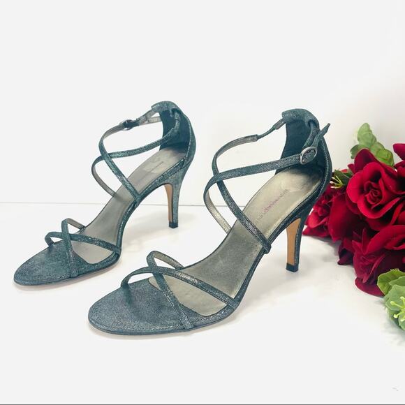 Banana Republic High Heel Sandal Sz 6 Silver 100% Leather Strappy Buckle Closure - Picture 16 of 16